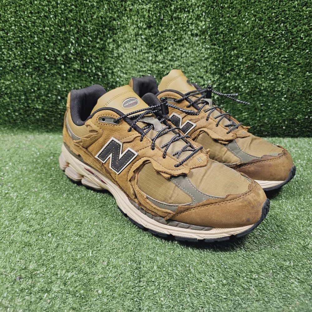 New Balance 2002R Protection Pack Shoes High Desert Athletic Sneaker Mens 13